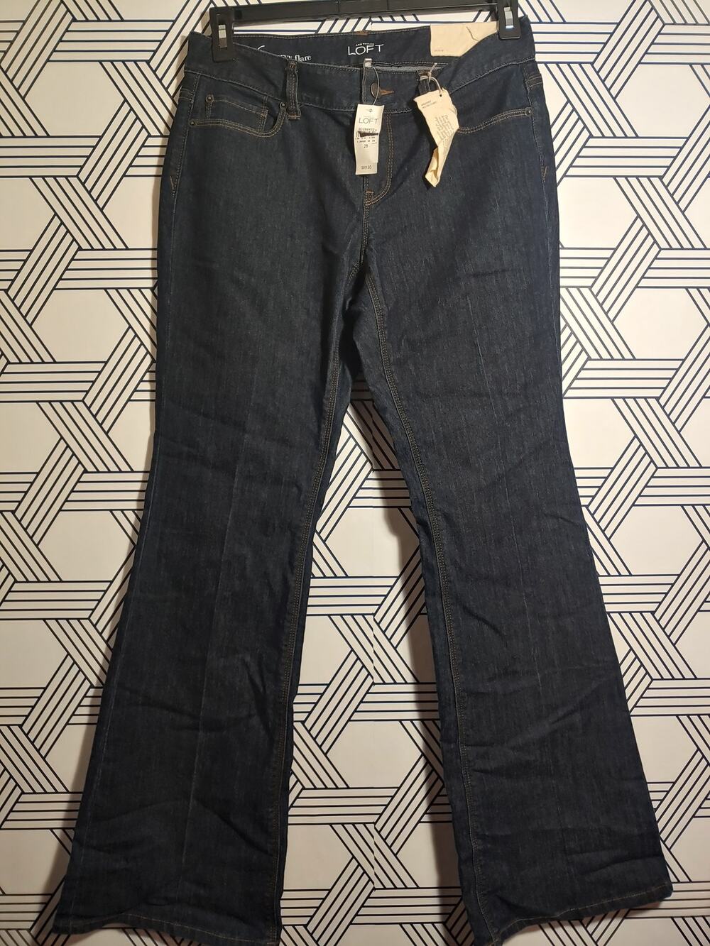 NWT Ann Taylor Loft Curvy Flare Jeans size 6